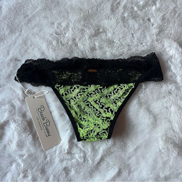 BEACH BUNNY BOTTOM.. - Picture 4 of 7